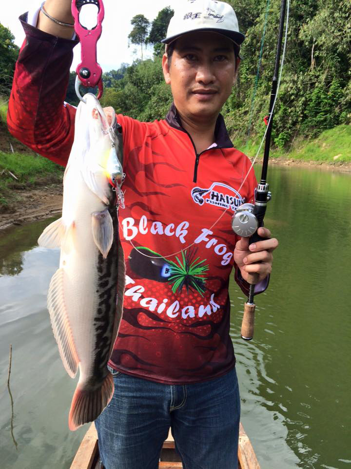 ปลั้กตัวเดิมอีกครับ RAPALA RISTO 5 cm.  ที่ลำคลองแสง 