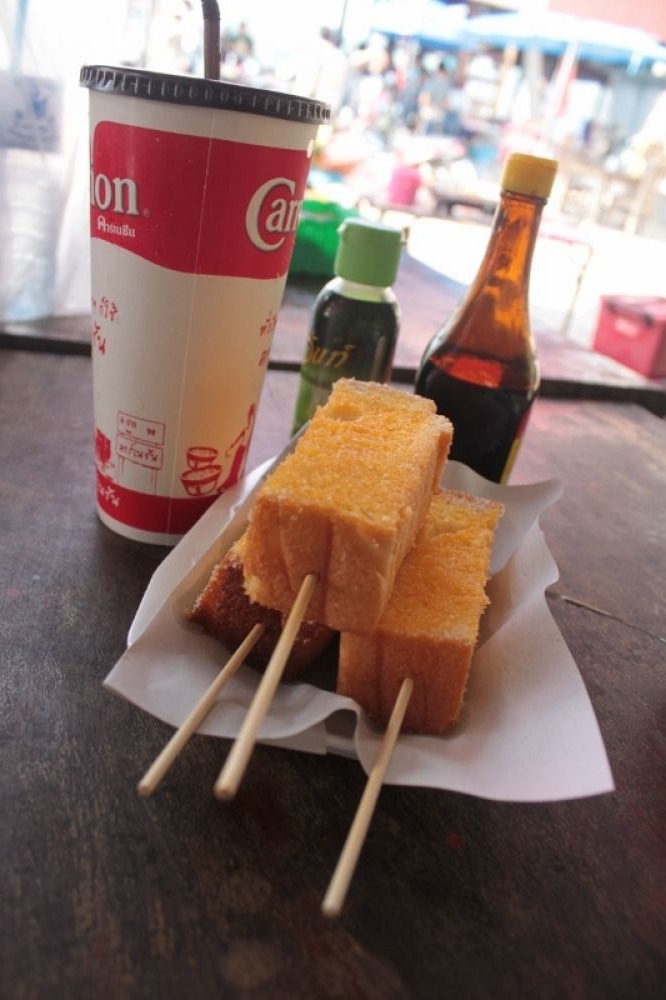 ขอกินอะไรลองท้องก่อนนะครับ...หิวๆครับ :cheer: :cheer: