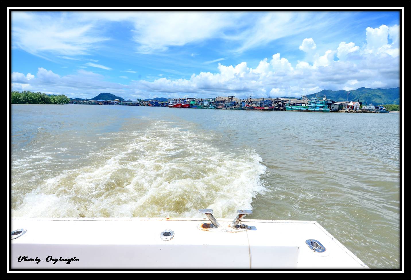 การเดินทางที่เราจะเห็นแค่น้ำกับฟ้ากำลังจะเริ่มขึ้นแล้วครับ :smile: