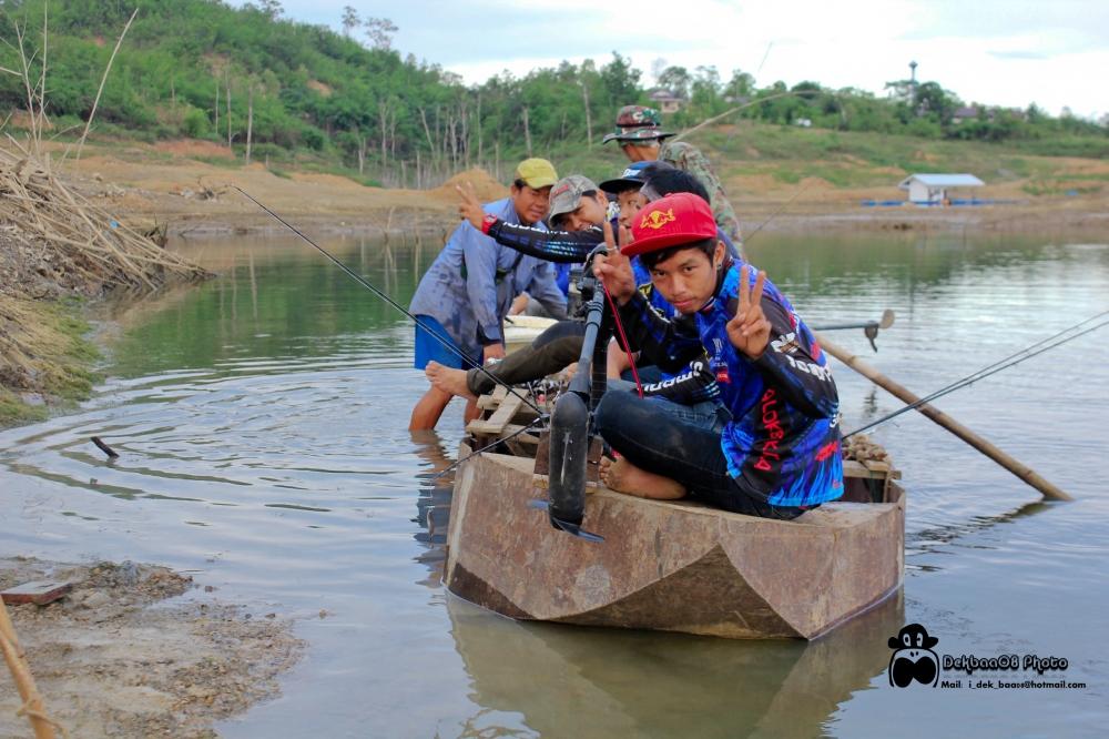 เริ่มลงเรือกันแล้วครับลำที่1