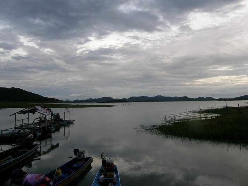 ภาพวิวสวยๆยามใกล้ค่ำขอลาด้วยภาพนี้ขอขอบพระคุณทุกท่านที่ติดตามชมมีภาพที่ไม่เหมาะสมขออภัยในณะที่นี้