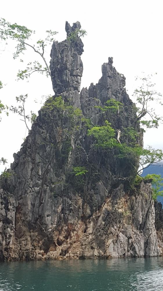 เหมือนกระต่ายเลยครับ :love: :love: :love: