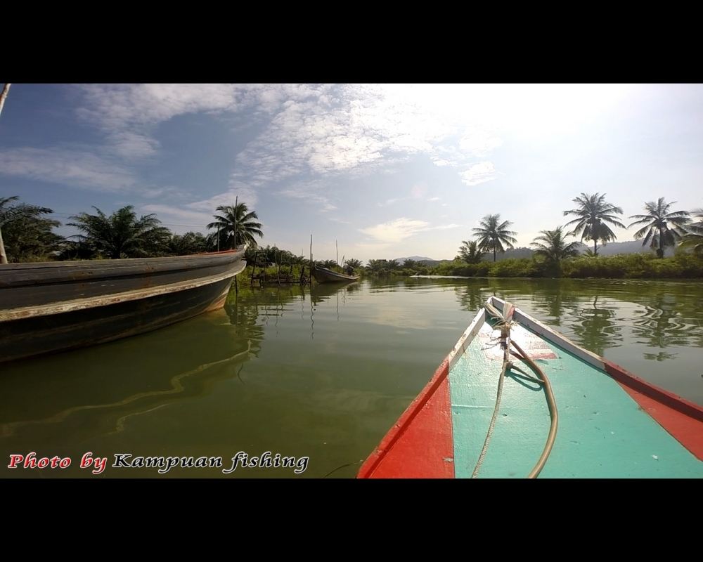 เหมือนเคยครับ ลงเรือพีท เริ่มออกเดินทาง