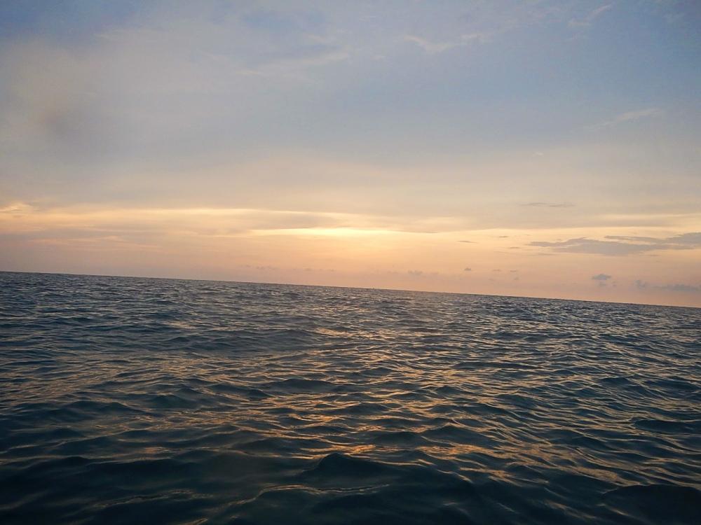 
 [center]เจอกระมงฝูงนึง ขนาดน่าจะอยู่ 1-2 กิโล 

ทีแรกผมโดยกัด แล้วเล่นๆได้พักนึง จนมาถึงข้างๆเร