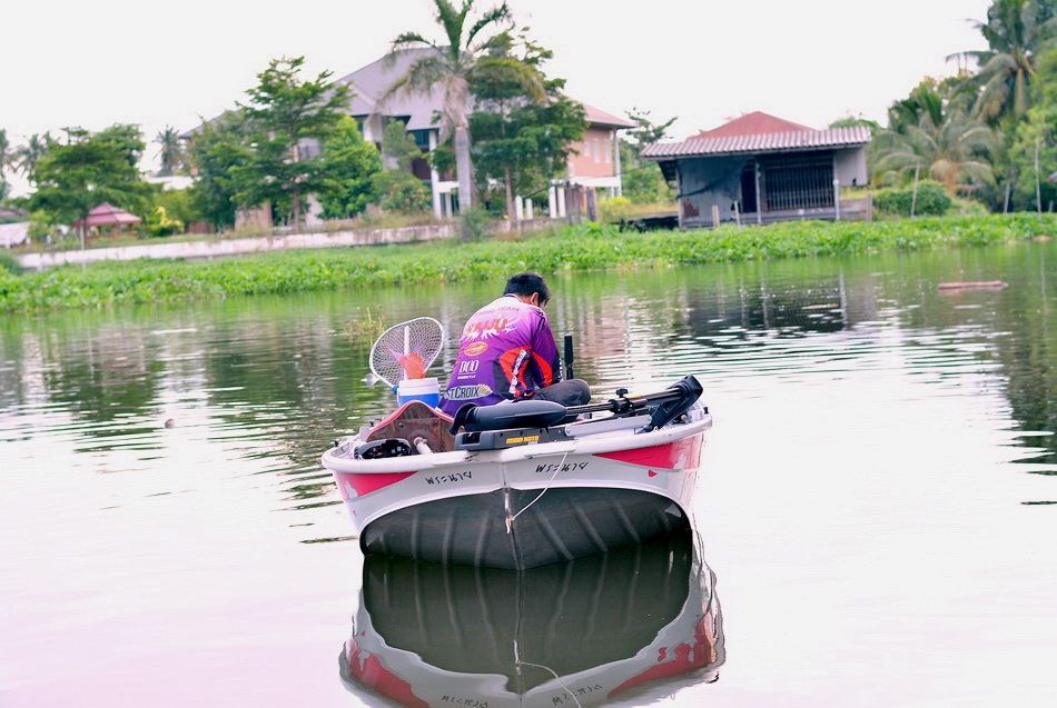  [center]

** มาชมกันที่แม่น้ำเลยครับ........เรือลำใหม่ของน้องเค้าล่ะ :love: :love: [/center] 