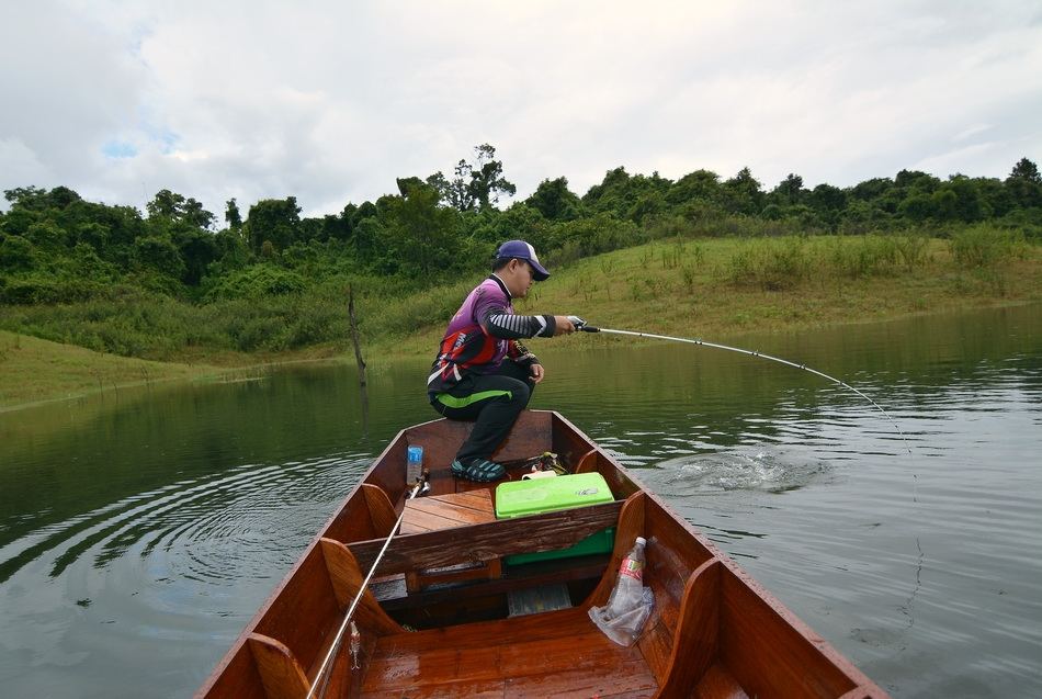  [center]

** กลับมาชมที่เรือไต๋อั๋น กันต่อนะครับ  :smile: :smile:

ย้ายหมายมาอีกอ่าวนึง ไม่ไกลม