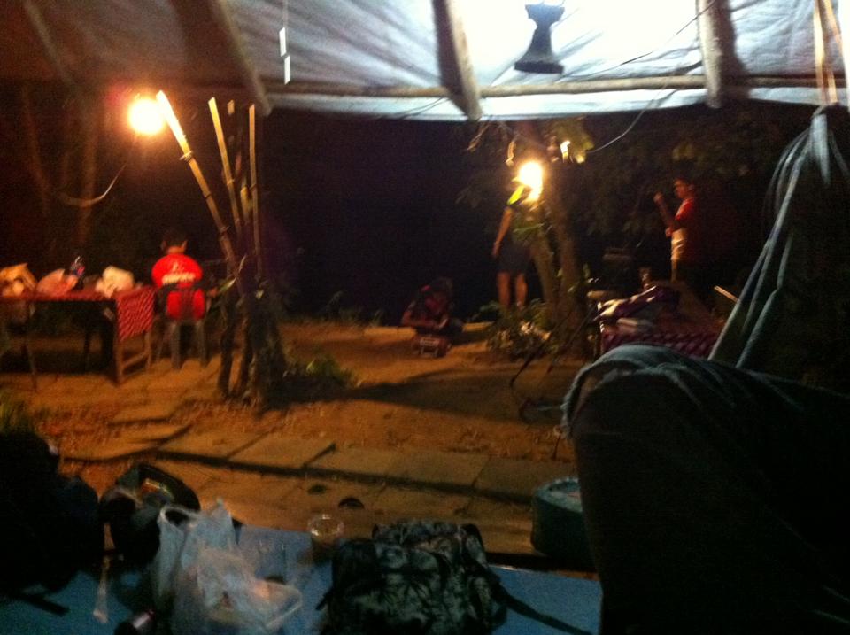 และแล้ว คืนนี้ ก็ต้องขอนอนพักผ่อนก่อนนะครับ    เดียวมาต่อให้พรุ้งนี้นะครับ  :love: :love: :love: :lo