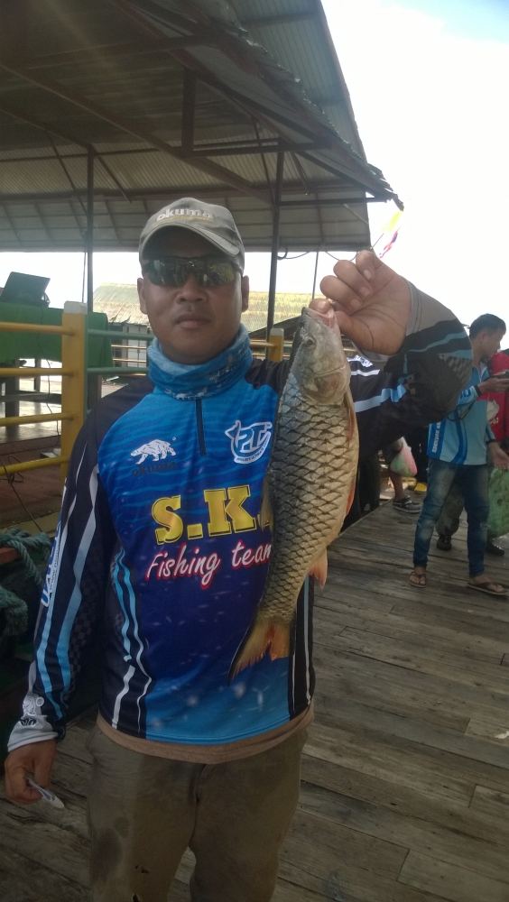 ตัวนี้ปลา รินบางๆ SK.fishing team ครับ  :cheer: