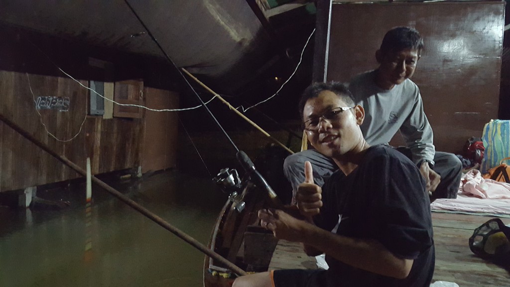 บางคนก็ เล่นสปิ๋ว :grin: