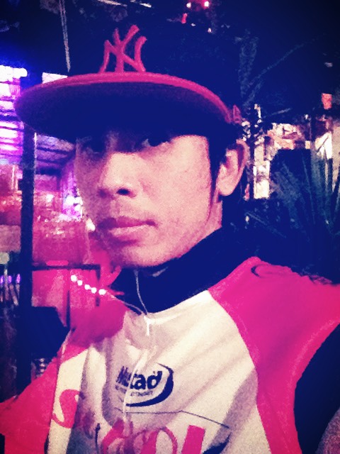 ใส่เสื้อตกปลาเลย....อิอิ :cheer: