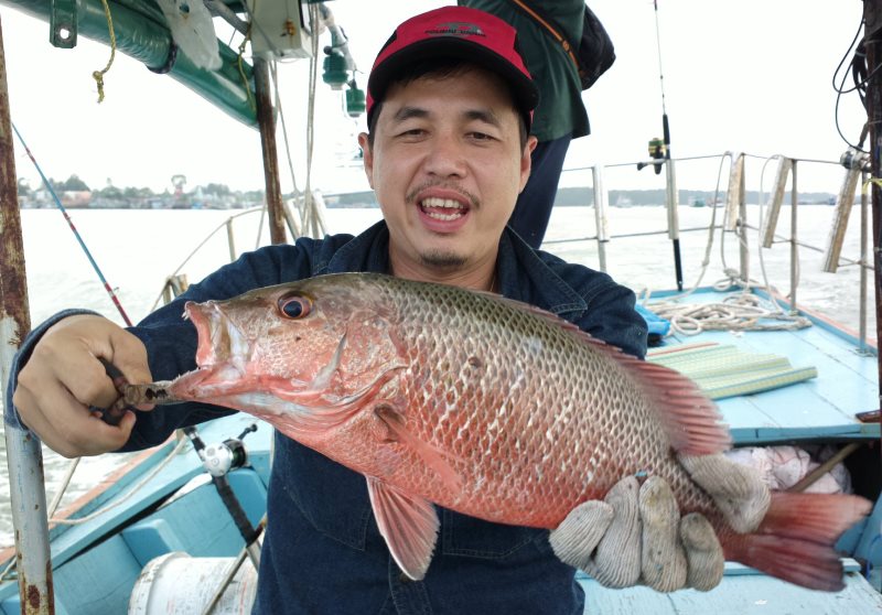 ตกไม่ได้หลอก เซียนปลายืม :tongue: :tongue: :tongue: :tongue: