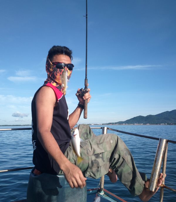 วันนี้ test เรือวันแรกครับ โสกปลาเหยื่อกัน ไต๋บอลๆ