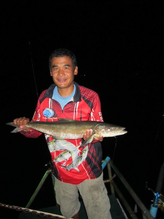 จัดหล่อให้น้าหวานอีกรูปครับ  :cheer: :cheer: :cheer: :cheer: :cheer: :cheer: :cheer: :cheer: :cheer: