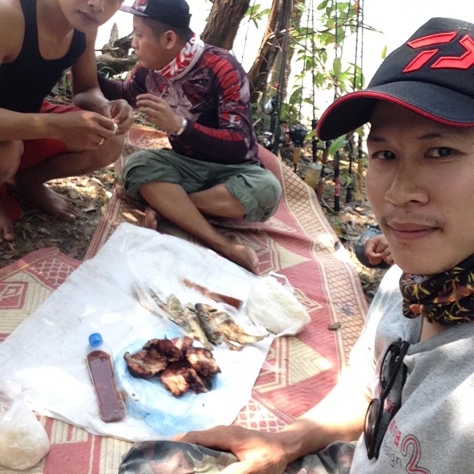  [center]มากินนำกันเด้อครับ[/center]
