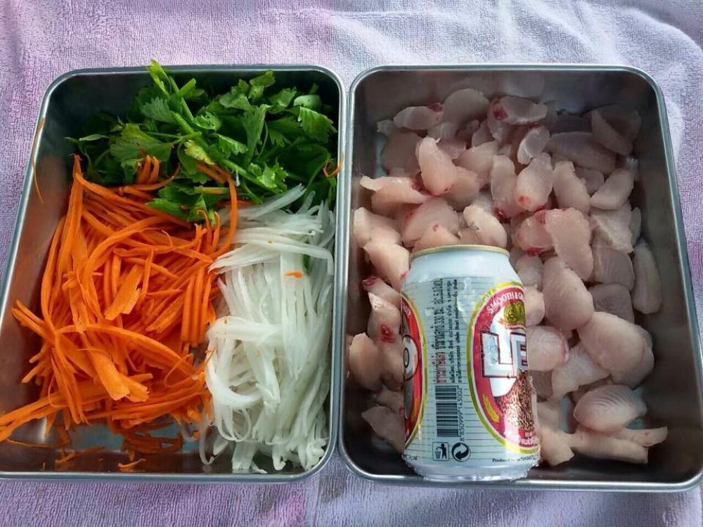 ปลาดิบกะเบียร์เย็น ของคู่กันจริงๆ :cool: :laughing:
