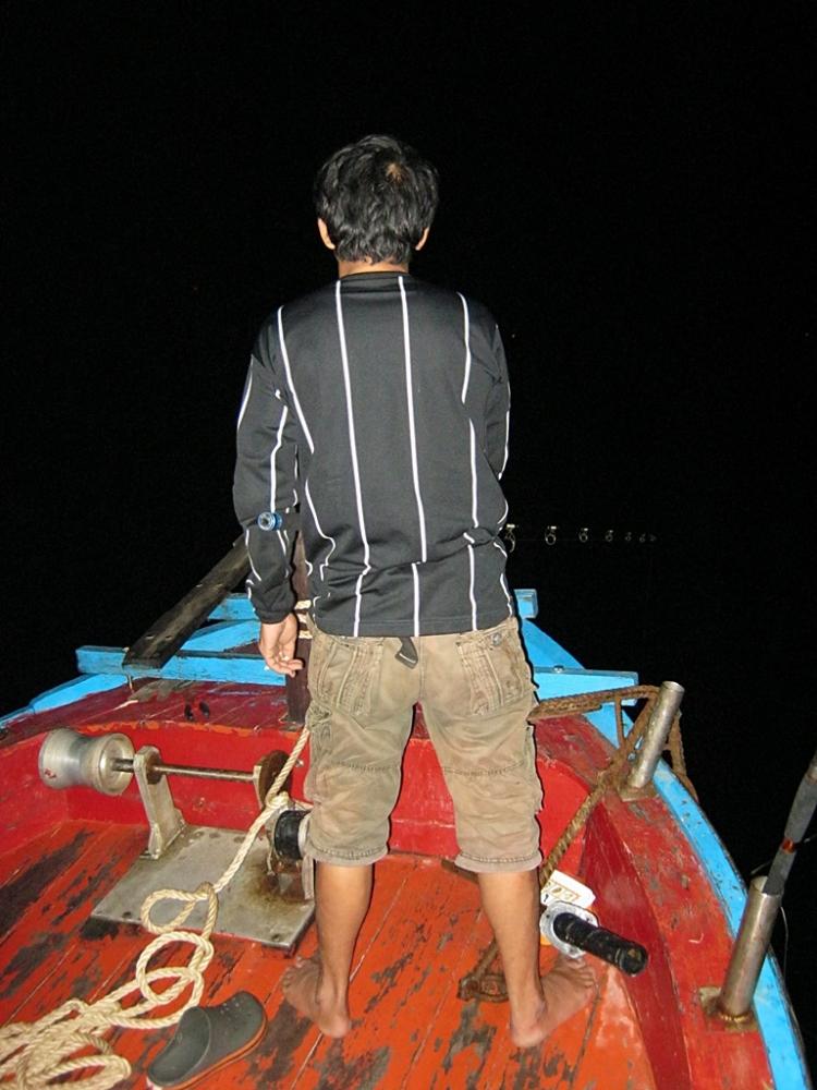 ไต่โห้ก็ยังต้องถือคันรอ ไม่งั้นขาดหมด  :cool: :cool: :cool: