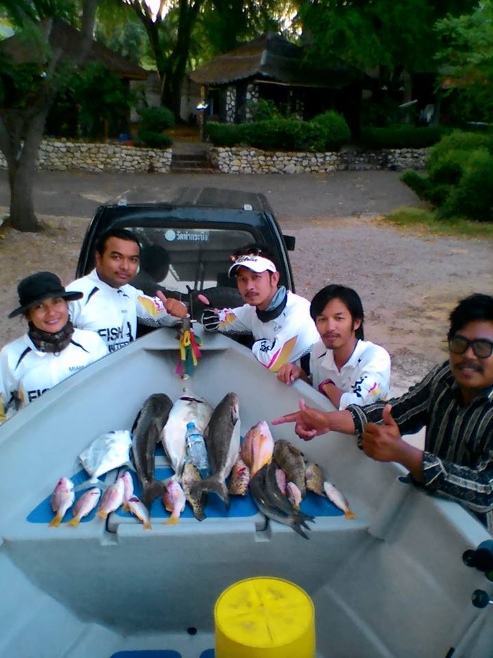 ผมกัปตันแบงค์ แสมสาร ขอฝากผลงาน Light Jigging หน่อยครับ