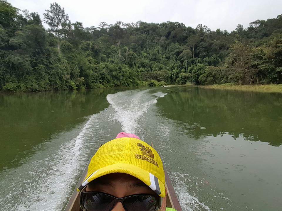 แค่นั่งเรือชมธรรมชาติก็สุขใจแล้วครับงามจริงๆ