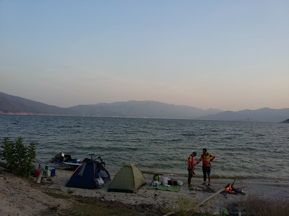ยกพัทยามาไว้ในเขื่อนเลย คิดซะว่าเป็นชายหาดละกัน :grin: