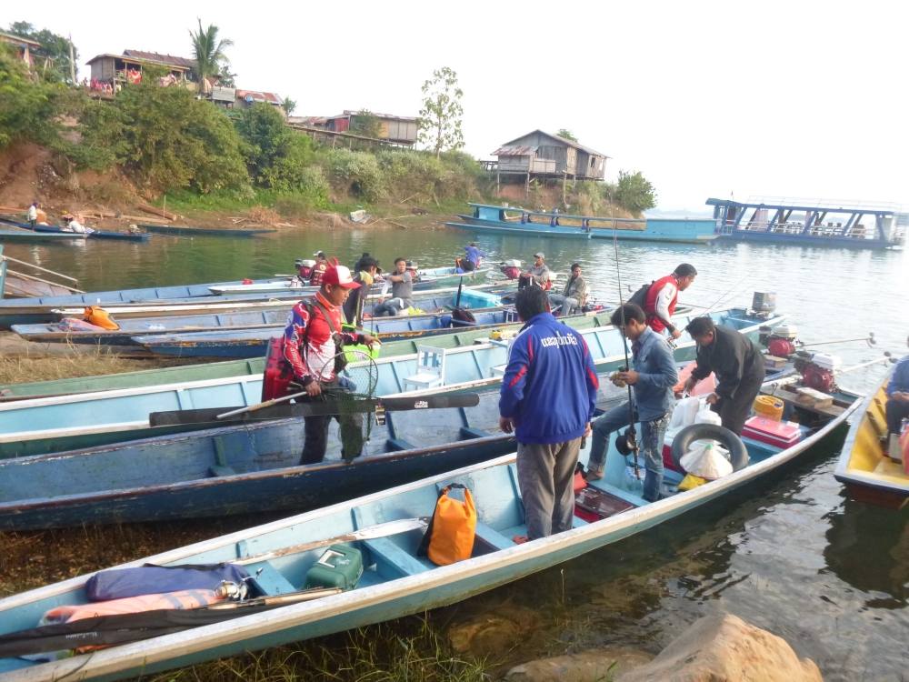 ทุกคนเรือลงเรือแล้วครับ