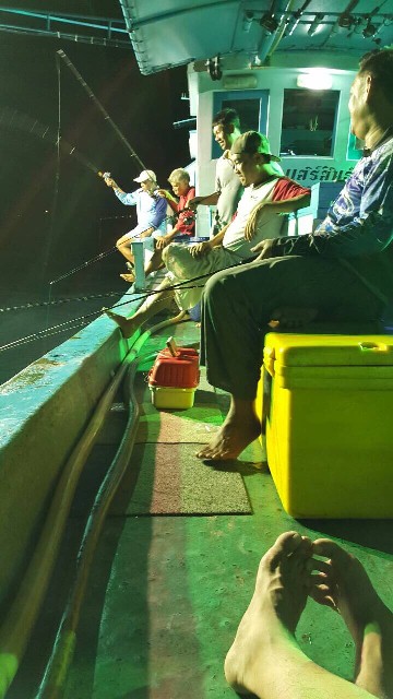 โสกกัน ทั้งลำเรือครับ ช่วยกันหากระสุนปืนใหญ่  :grin: :grin: