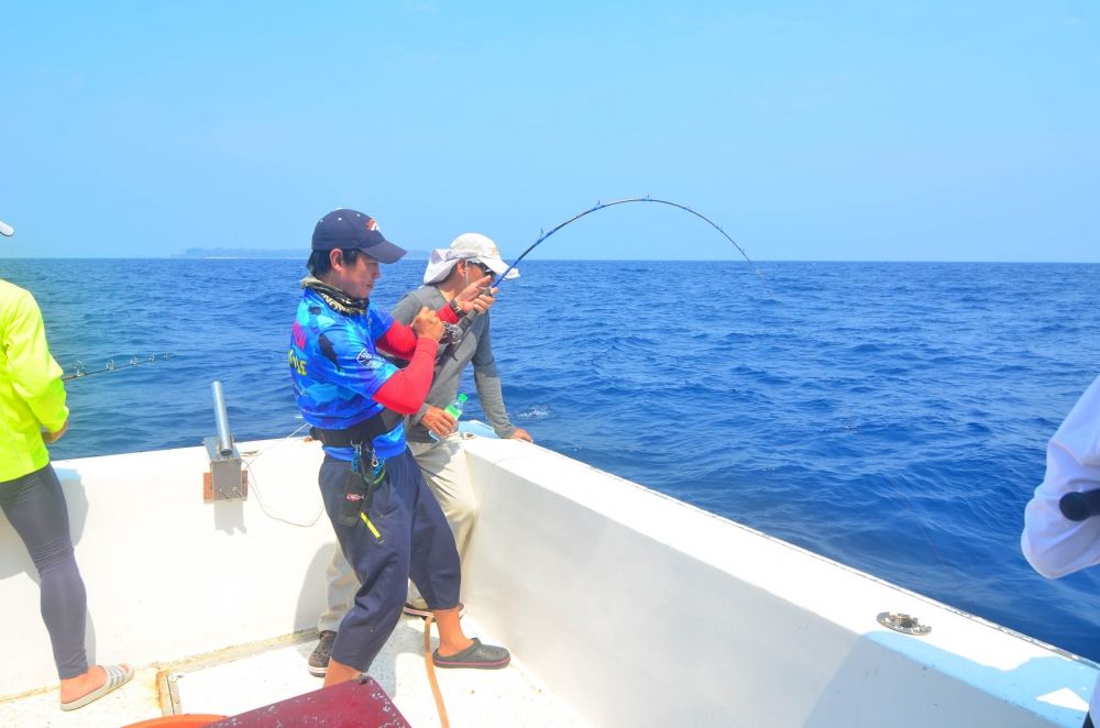 หกโมงเช้าเราก็ถอนสมอ ไปหมายแรกที่ Havelock Island
มาถึงแล้วต้องกินครับ สิ่งที่กับตันโททำคือคนแรกที่