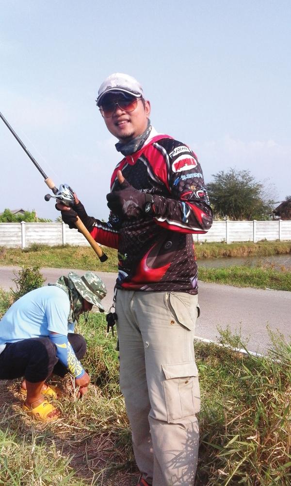 ขอถ่ายบ้างดิ....แต่ปลาผมยังไม่ได้นะ  :laughing: :laughing: :laughing: :laughing: :laughing: