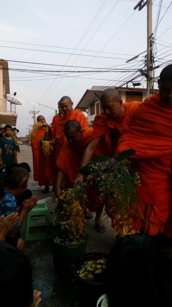 สดชื่นกันไป :grin: :grin: