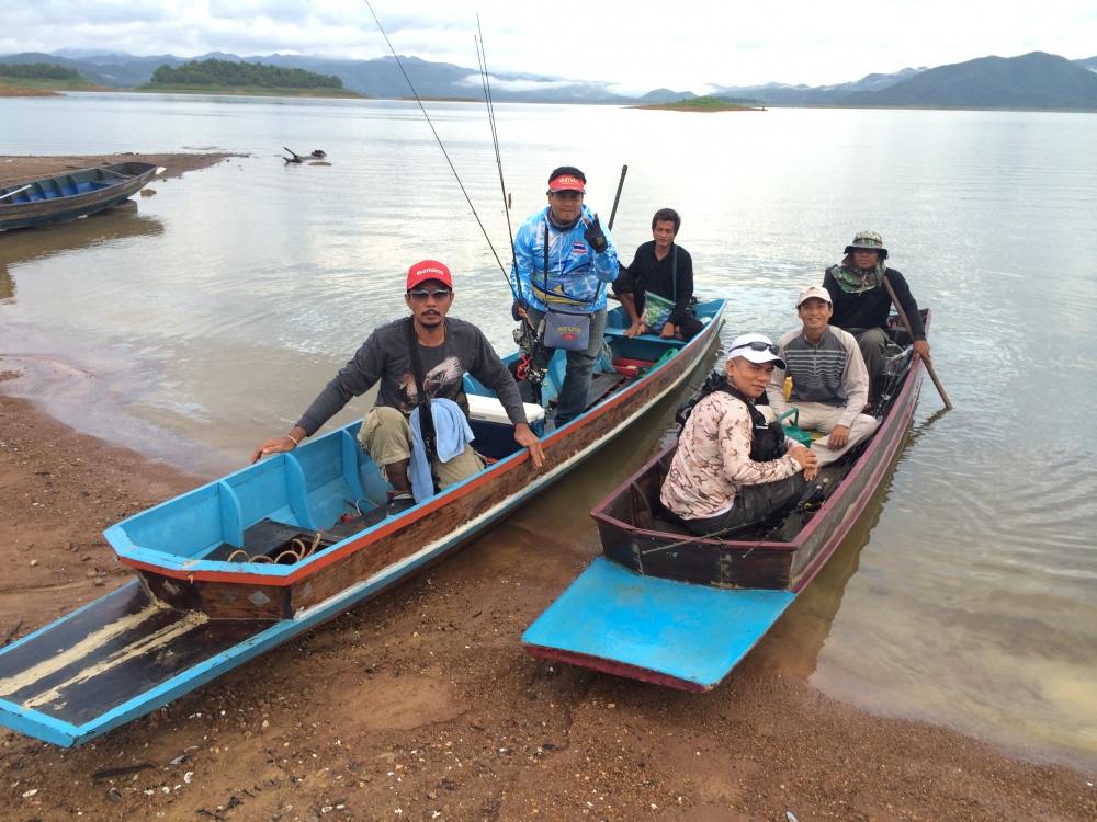 ไต๋มารอที่ท่าแระ ลงเรือเรียบร้อย

วันนี้ผมไม่ได้ลงเรือด้วยเพราะต้องกลับไปทำงานต่อครับ