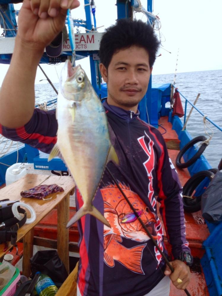 ไม้แรกก็โดนเลยคับเย่อมามีเพื่อนตามมาส่งสองสามตัวแสดงว่ามีฝูง