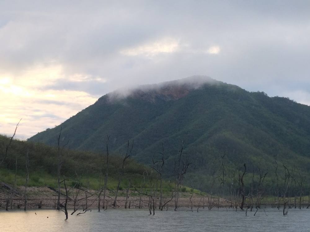  [center]มาต่อกันเลยครับ ช่วงที่ไปมีฝนลงตลอด[/center]