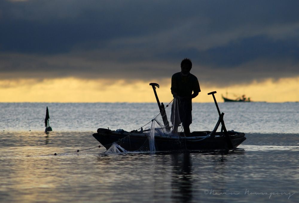 เรือสองพายกับวิถีชายฝั่ง นับวันจะหาดูได้ยาก อ่าวในถุ้ง ท่าศาลา นครศรีฯ