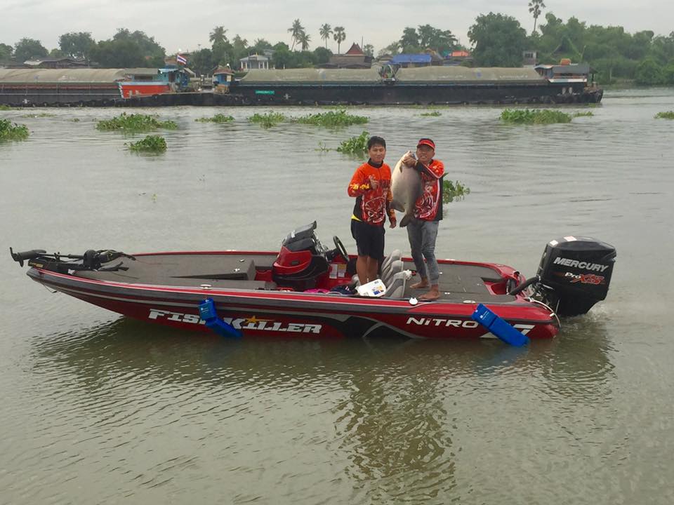 ทริปที่ผ่านมา ตามหากันจนเจอ เปคูยักษ์ แห่งลุ่มเจ้าพระยา อักกันอยู่เกือบยี่สิบนาที ทริปนี้ ไม่ได้เฝ้า