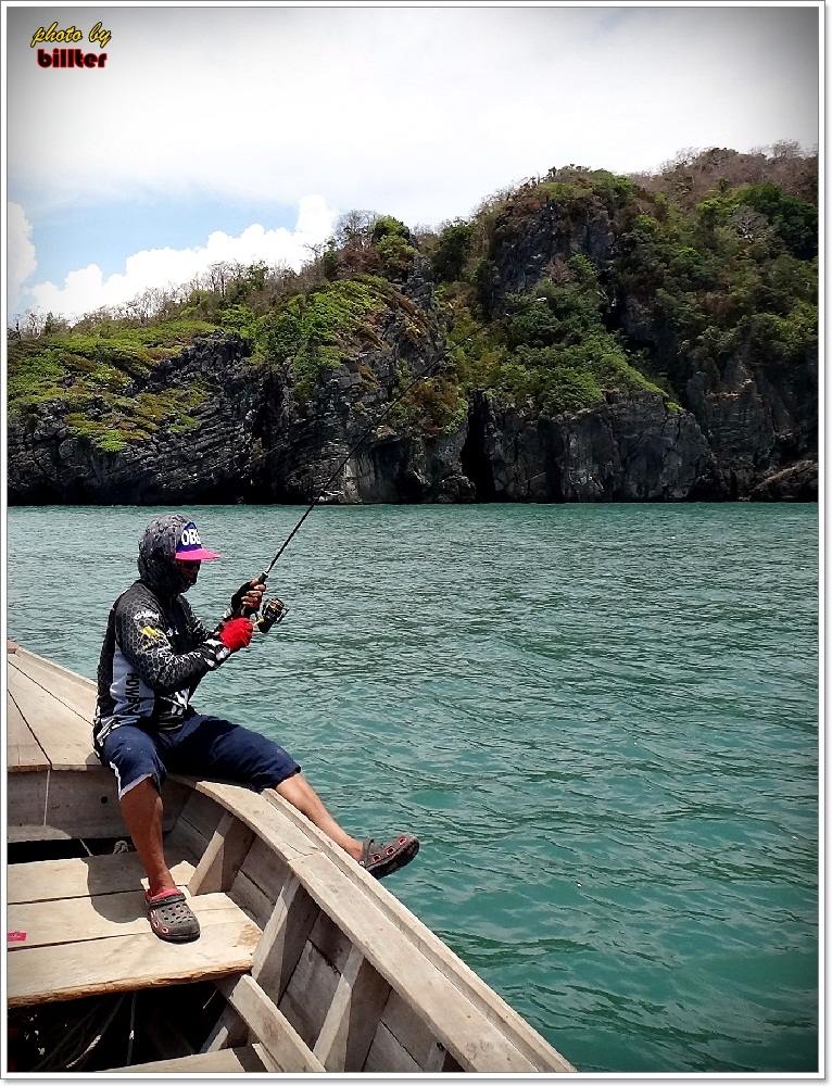 
5 นาที !!  ภาพรวม-ยังดูดี มี-ปลาอยู่ปลายสายแน่นอน!!

" รีบๆขึ้นมาต่ะ หนุ่ย!! อย่าทำคน...เล่นตัว