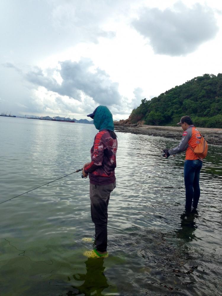 สำหรับน้ำแบบนี้เราต้องลองสังเกตุสิ่งรอบๆตัวเอา

ครับ ว่าจะทำยังไงกับสถานการณ์ที่เจอ