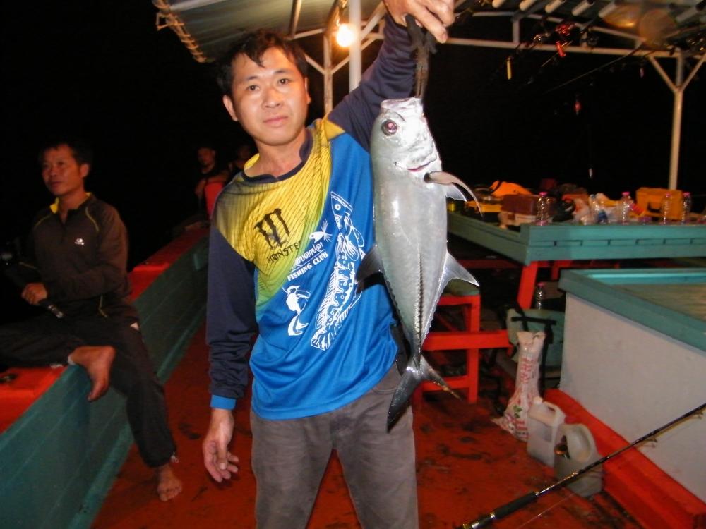 ตัวต่อมาครับ เป็นเจ้ากะมงตาโต :laughing: :laughing: :laughing: