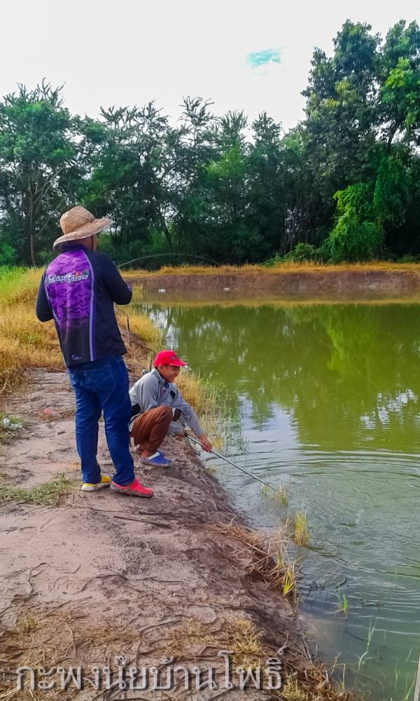 ต่อด้วยเก็บตกวันอาทิตย์ 10 คนเชฺญชมครับ