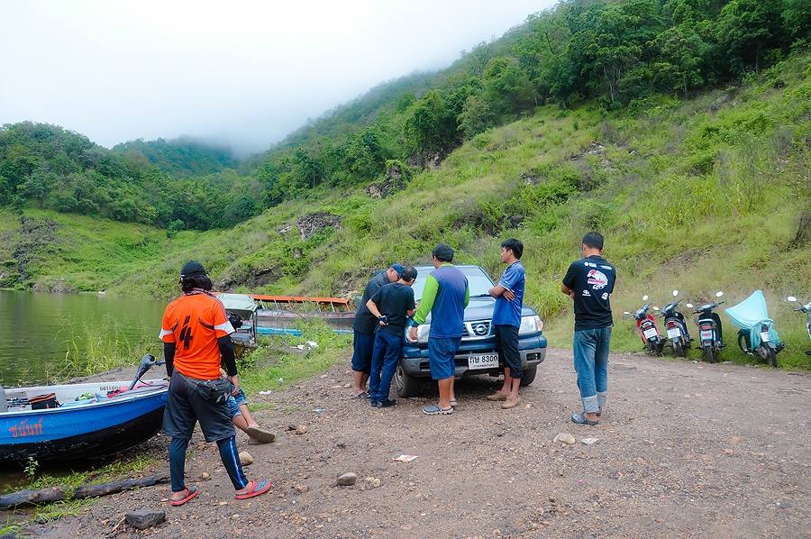 [center]วันนี้ลงเรือพร้อมกับ น้องต่าย จาก Tak Fishing พร้อมเพื่อน  ๆ เจอกันครั้งแรก ยินดีที่ได้รู้จั