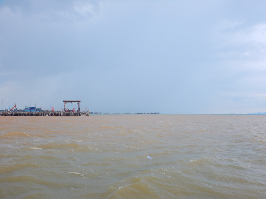 
บรรยากาศหน้าปากคลองที่เรือวิ่งออกมา  :cheer: :cheer: :cheer: