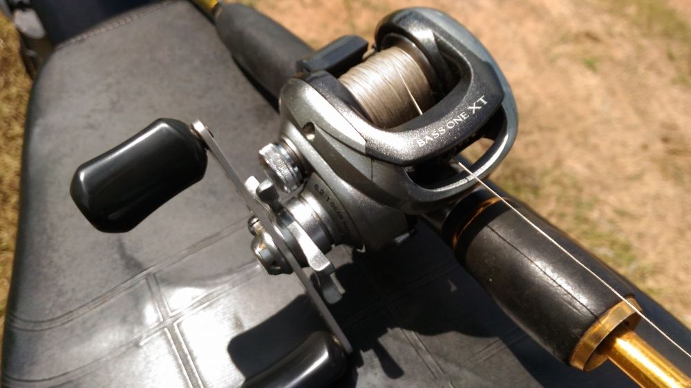 รอกที่ใช้ประจำการในวันนี้ครับ Shimano BassOne  XT 