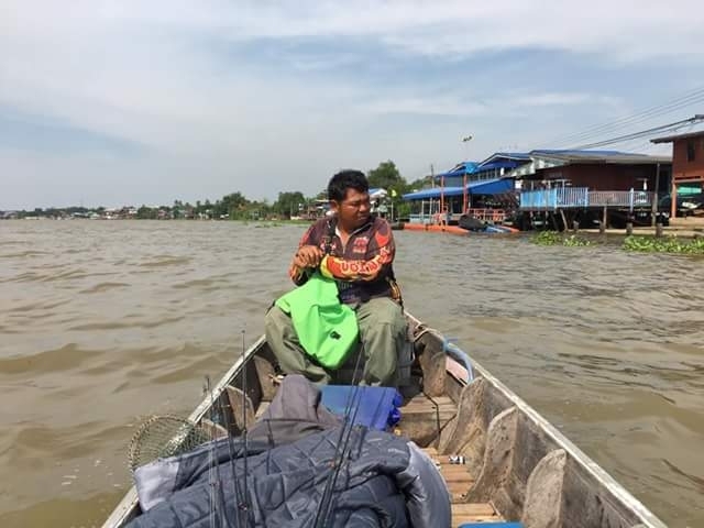 กำลังออกเรือไปลหา ปลาม้าคับ