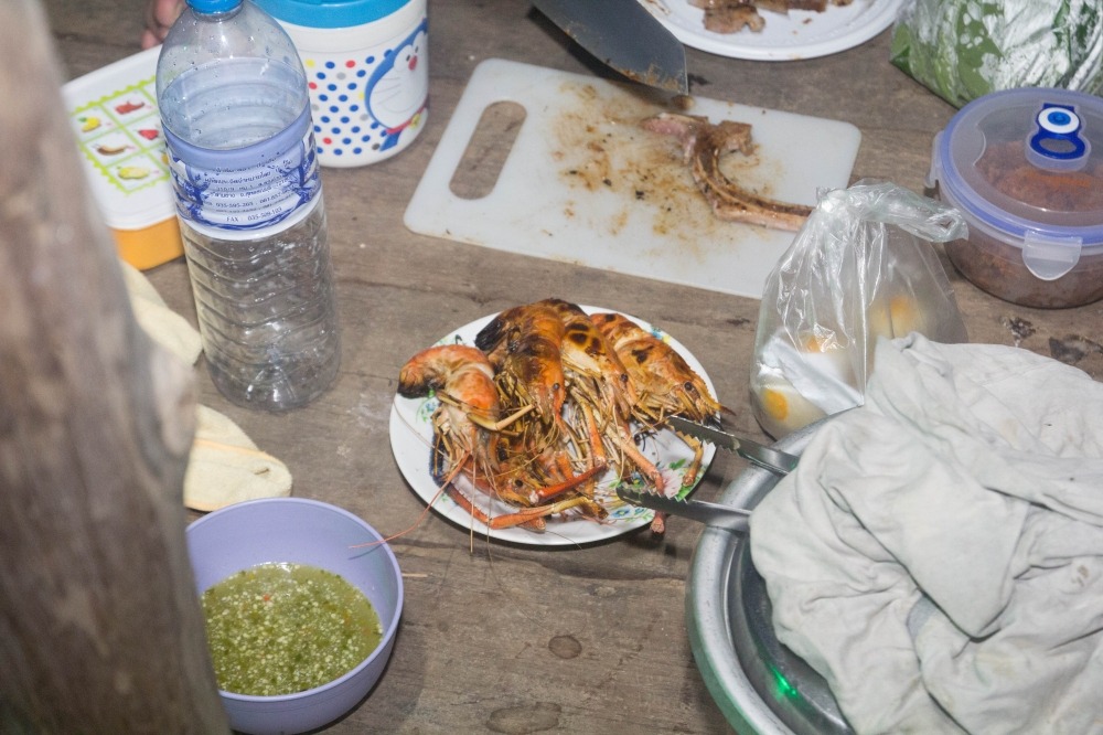 กุ้งเผา อภินันทนาการจาก เสี่ยนพ