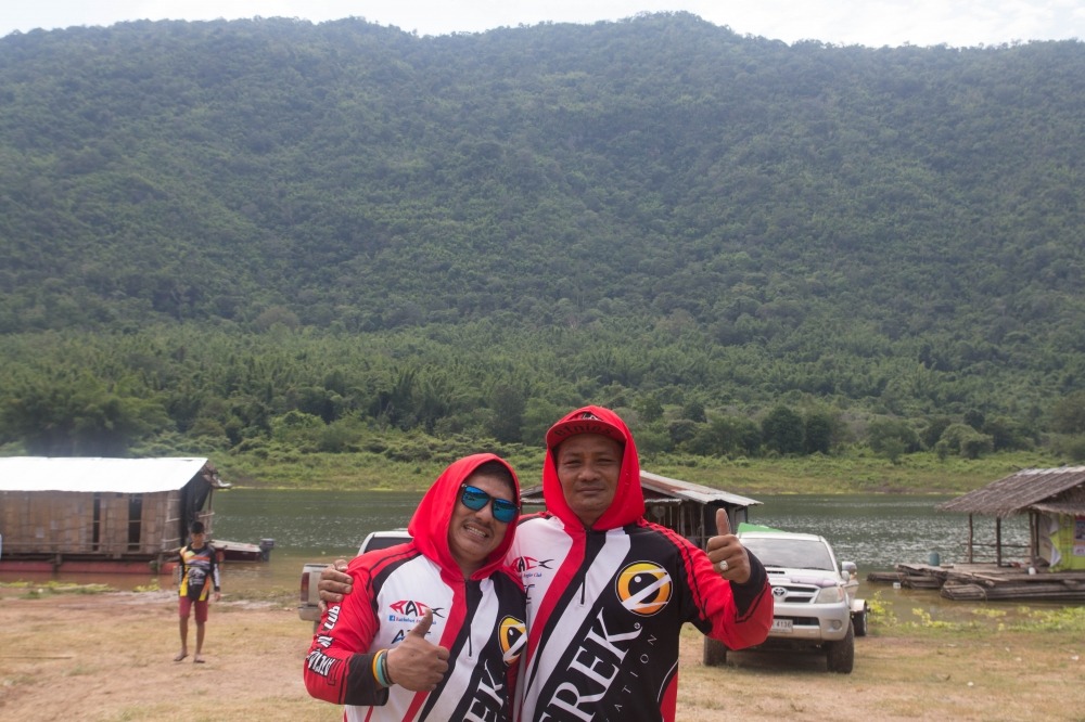 น้าอ๊อด กับ โปรเก๋ เสื้อสวย