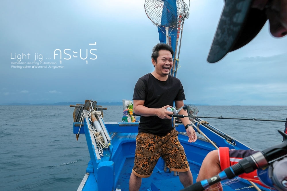 .
[q][center] .. ^ ^ '  :สีหน้าคนรอดชีวิตวันนี้ พีต๊ะ ชลบุรี  :laughing: :laughing:
[/center][/q]