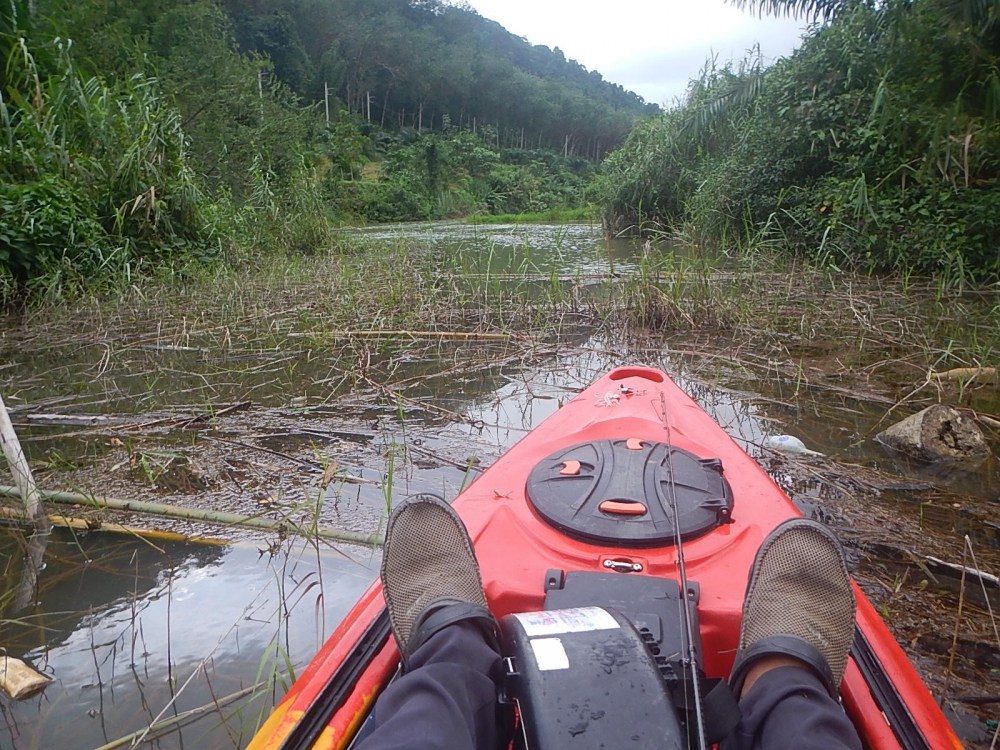 
 [center]เริ่มต้น ขอเล่าจากภาพตอนที่ใช้เรือคายัคก่อนเลยนะคับ 

[b]Kayak : Feelfree MOKEN 12.5[/b