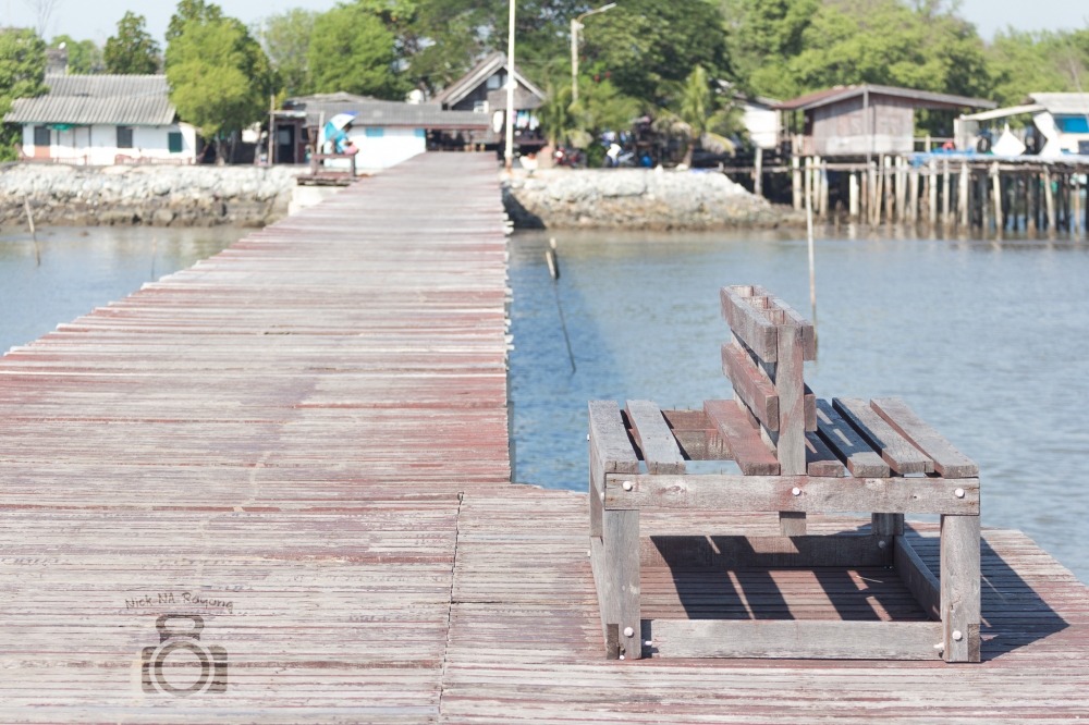  [center]สะพานที่นี่ มีที่นักพัก เอนกาย ยามเย็นคงโรแมนติกน่าดู[/center]