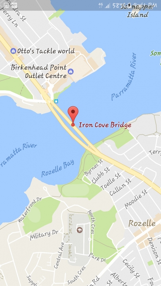 หลังจากที่ท้องอิ่มก็นั่งรถเมย์กันต่อ มาที่ Iron Cove Bridge ซึ่งอยู่ไม่ไกลจากตลาดปลา

ปล.ร้านชื่อ 