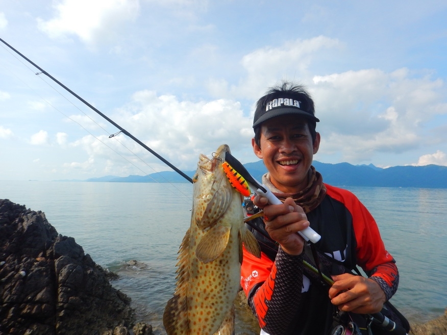 
และตัวนี้จากในคลิปด้านบนหละครับ ผลงานจะ Rapala shallow fat rap 7  :smile: :smile: :smile: :cheer: 