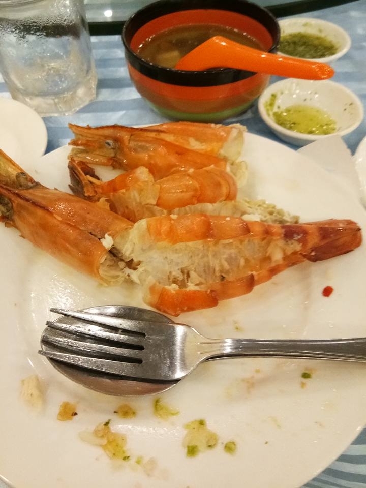 มื้อแรกของวัน กุ้งตัวใหญ่มาก