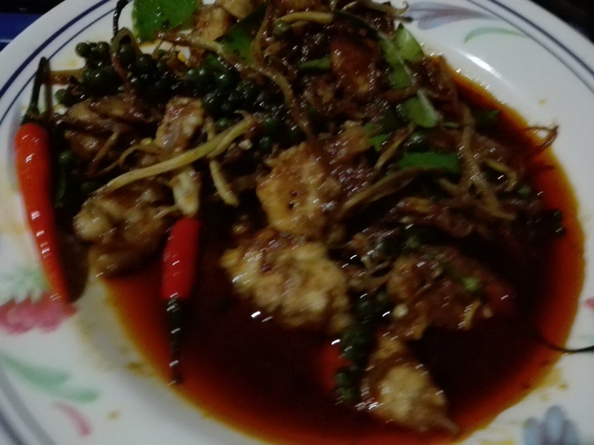 ผัดเผ็ดฉลาม